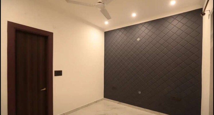 Room, sahastradhara road 4 Bedroom 124 Sq.Yd. Independent House In Sahastradhara Road Dehradun 8605108