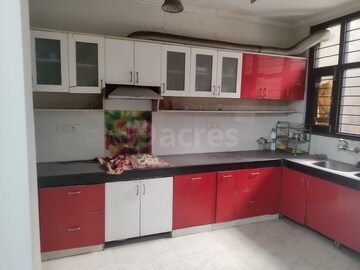 Kitchen in 3 BHK Apartment at Unitech Uniworld Gardens, Sector 47 – for Sale