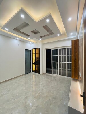 Room in 3 BHK Builder Floor at Gms Road – for Sale