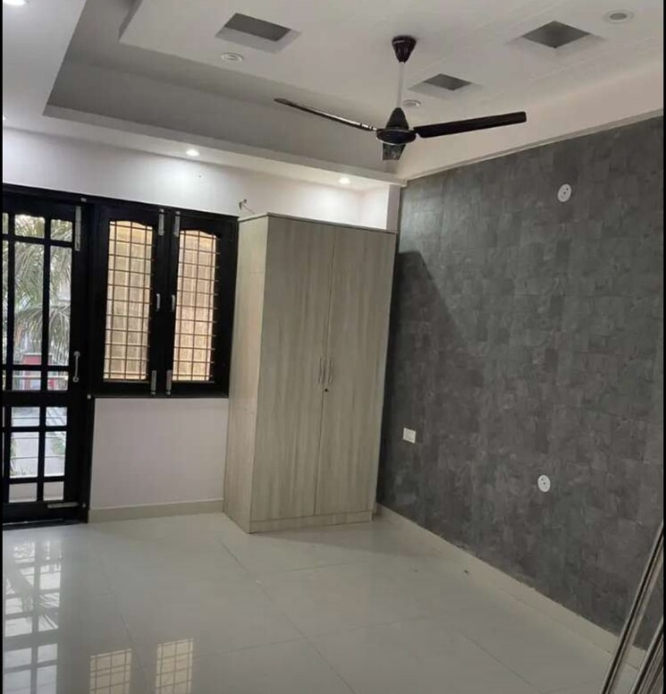 Room, sahastradhara road 4 Bedroom 124 Sq.Yd. Independent House In Sahastradhara Road Dehradun 8605133