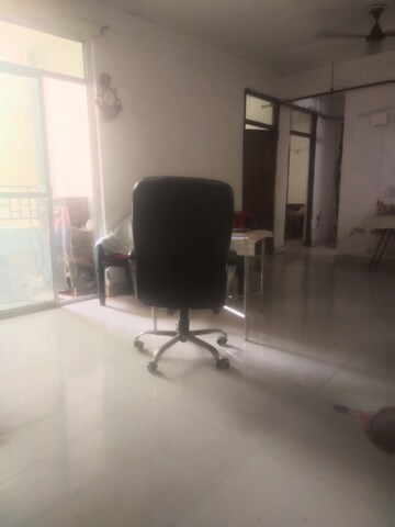 Building Lobby in 3 BHK Apartment at Kbnows Apartment, Sector 16 Greater Noida – for Rent