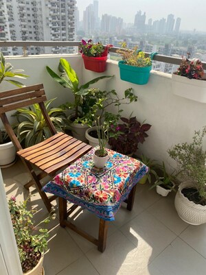 Master Bedroom in 3.5 BHK Apartment at Vipul Greens, Sector 48 – for Sale