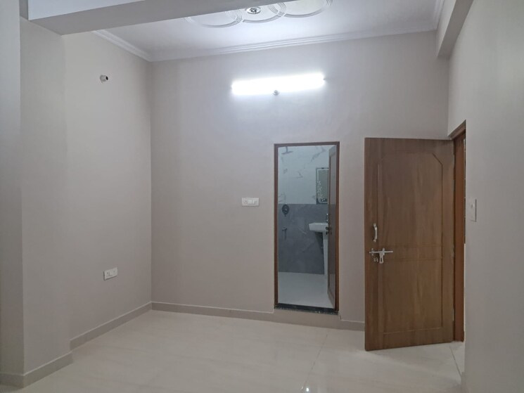 Room, indira nagar 3 Bedroom 1800 Sq.Ft. Independent House In Indira Nagar Lucknow 8605347