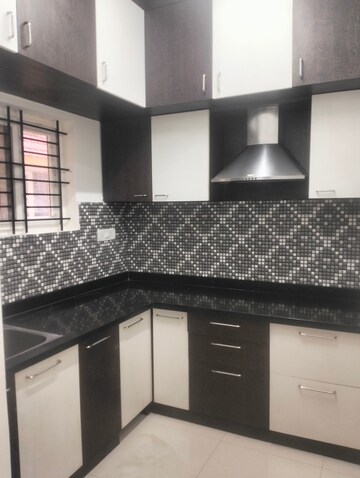 Kitchen in 1 BHK Builder Floor at Hsr Layout – for Rent