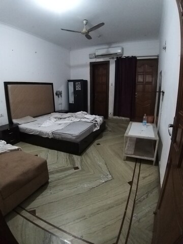 2 BHK Apartment For Rent in Mira Road
