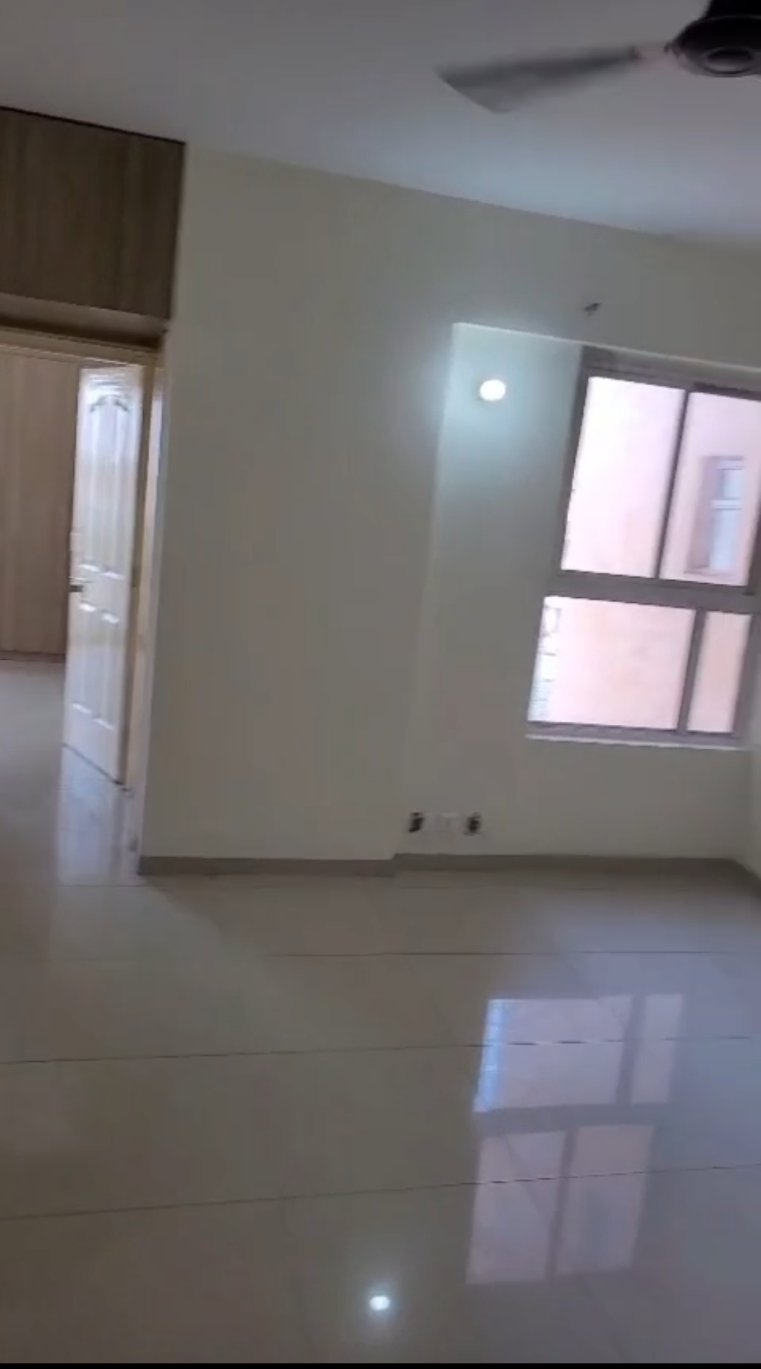 2 BHK Apartment For Rent in Wave Dream Homes