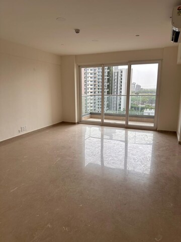 Room in 3 BHK Apartment at Tata La Vida, Sector 113 – for Rent