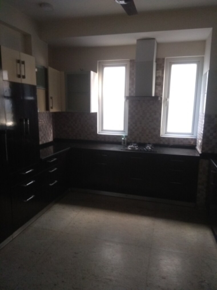 Kitchen, new friends colony 6 Bedroom 500 Sq.Yd. Independent House In New Friends Colony Delhi 8605616