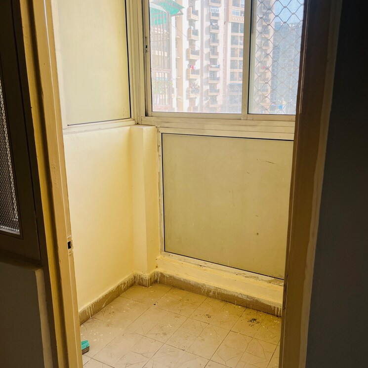 Room, svp-gulmohur-garden-phase-2 3 Bedroom 1485 Sq.Ft. Apartment In Ghukna Ghaziabad 8605623