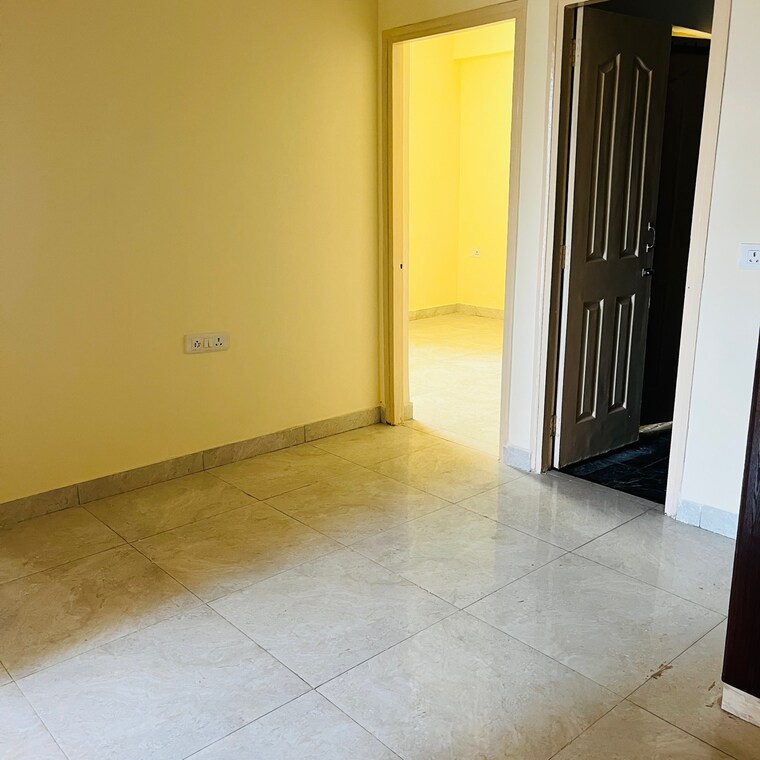 Room, svp-gulmohur-garden-phase-2 3 Bedroom 1485 Sq.Ft. Apartment In Ghukna Ghaziabad 8605623