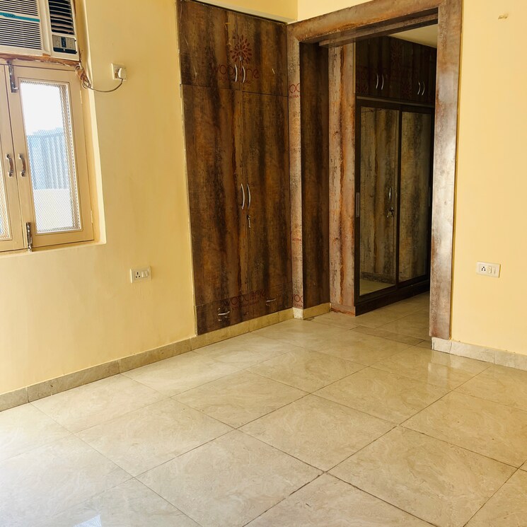 Room, svp-gulmohur-garden-phase-2 3 Bedroom 1485 Sq.Ft. Apartment In Ghukna Ghaziabad 8605623