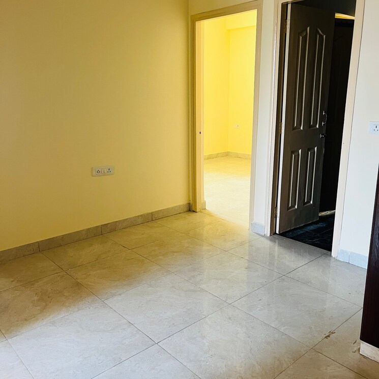 Room, svp-gulmohur-garden-phase-2 3 Bedroom 1485 Sq.Ft. Apartment In Ghukna Ghaziabad 8605659