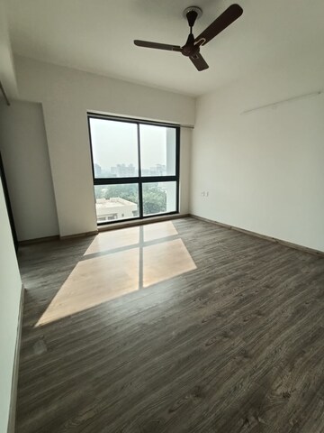 Room in 3 BHK Builder Floor at Birla Navya, Sector 63a – for Rent