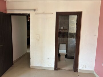 Room in 3 BHK Apartment at Emenox La Solara, Sector 16 Greater Noida – for Rent