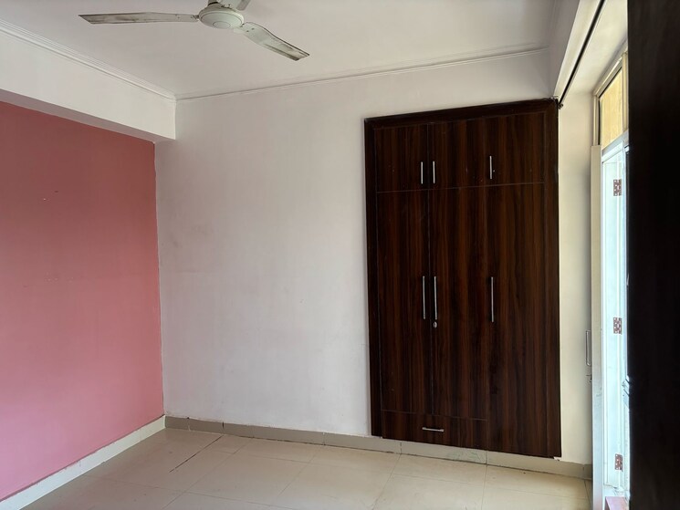 Room, emenox-la-solara 3 Bedroom 1365 Sq.Ft. Apartment In Sector 16 Greater Noida Greater Noida 8605754