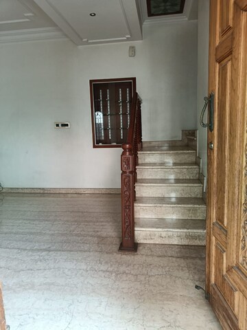Room in 3 BHK Apartment at Domlur – for Rent