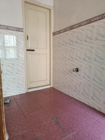Room in 3 BHK Apartment at Domlur – for Rent