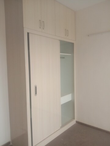 Room in 3 BHK Apartment at Mahagun Mywoods, Sector 16c Greater Noida – for Rent