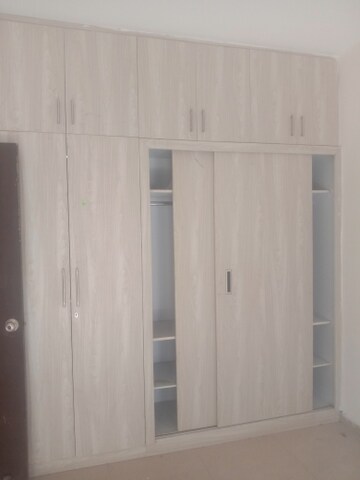 Room in 3 BHK Apartment at Mahagun Mywoods, Sector 16c Greater Noida – for Rent