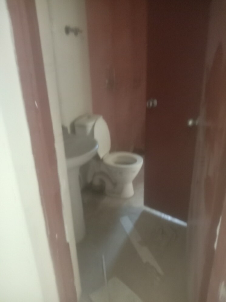 Bathroom, mahagun-mywoods 3 Bedroom 721 Sq.Ft. Apartment In Sector 16c Greater Noida Greater Noida 8605879