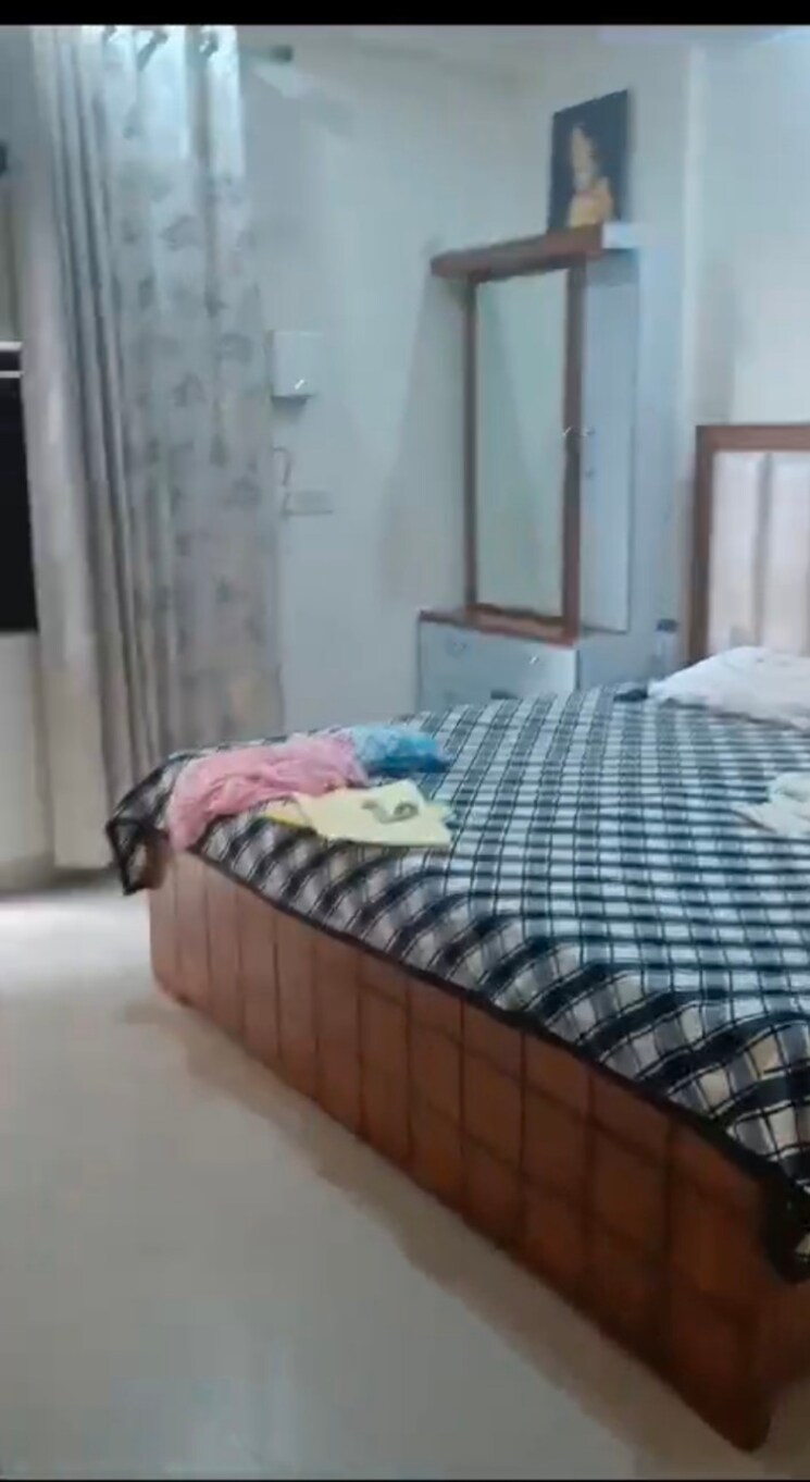 Bedroom, puri-pranayam 3 Bedroom 1857 Sq.Ft. Apartment In Sector 82 Faridabad 8606004