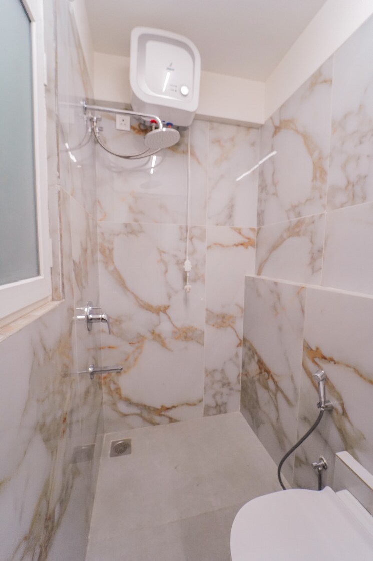 Bathroom, concrete-sai-samast 2 Bedroom 724 Sq.Ft. Apartment In Chembur Mumbai 8606015