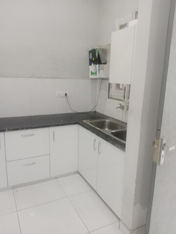 Kitchen in 1.5 BHK Builder Floor at Ansals Sushant City – for Rent