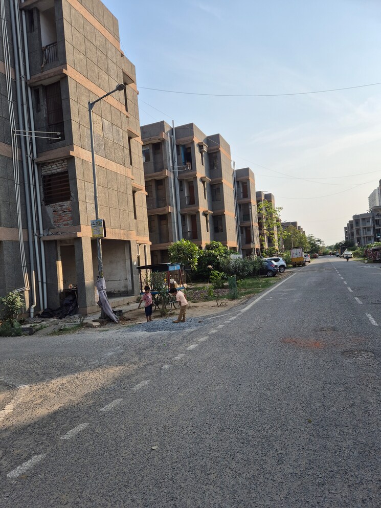 Exterior View, sector 10 greater noida 1.5 Bedroom 30 Sq.Yd. Apartment In Sector 10 Greater Noida Greater Noida 8606518