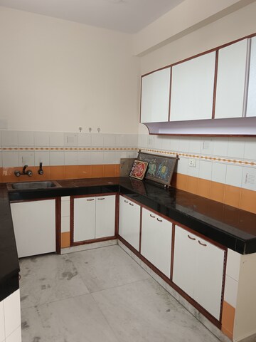Kitchen in 2.5 BHK Independent House at Sector 55 – for Rent