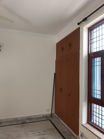 Room in 2.5 BHK Independent House at Sector 55 – for Rent