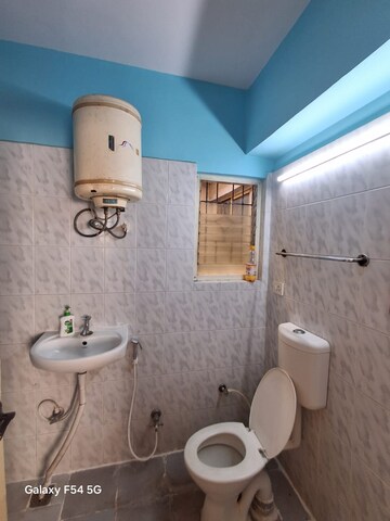 Bathroom in 2 BHK Builder Floor at Rt Nagar – for Rent