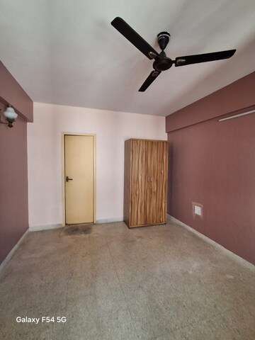 Room in 2 BHK Builder Floor at Rt Nagar – for Rent