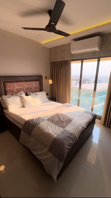 Bedroom in 1 BHK Apartment at Kanakia Spaces Sevens, Andheri East – for Rent