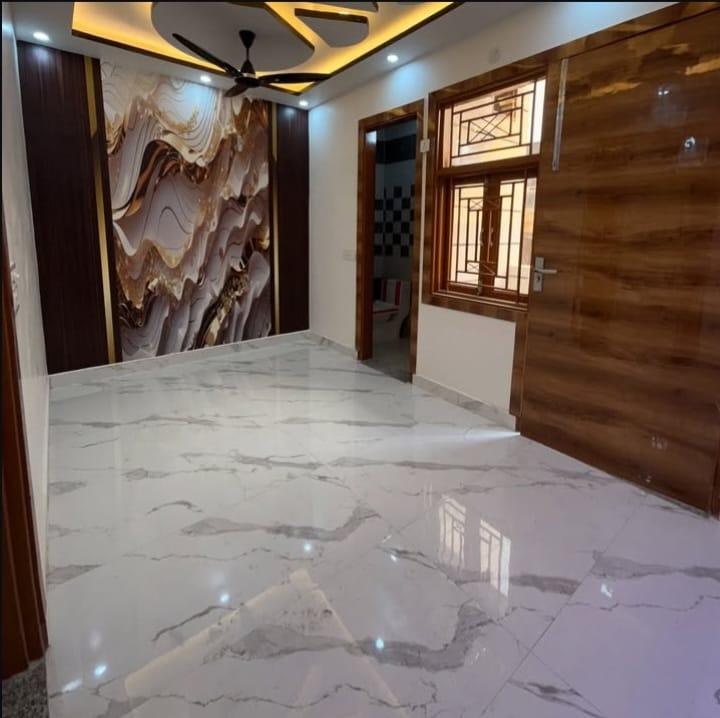 3 BHK + Pooja Room,Servant Room,Study Room Builder Floor For Sale in Bulder Floor 