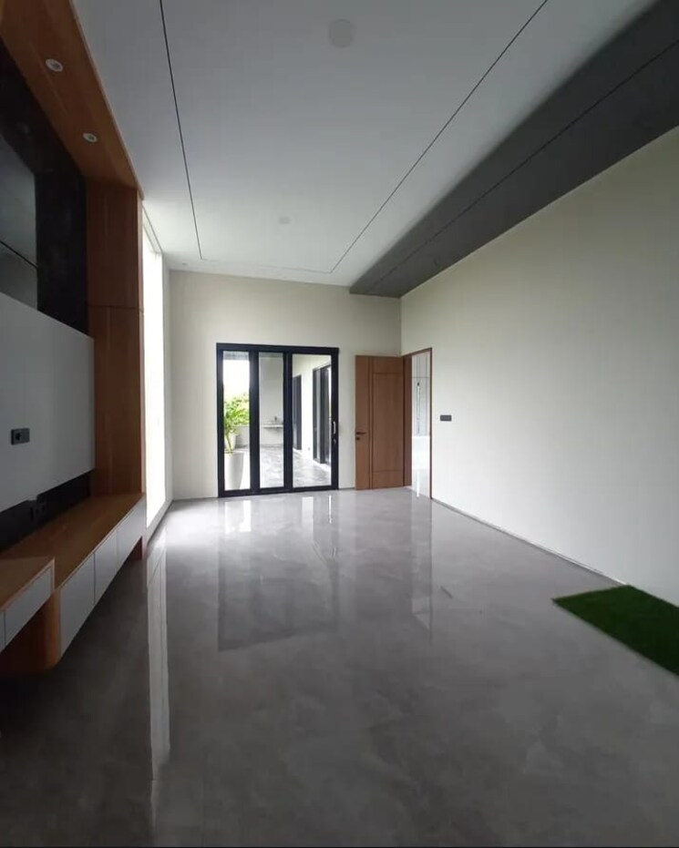 undefined, sector 33 3 Bedroom 2700 Sq.Ft. Builder Floor In Sector 33 Faridabad 8606724