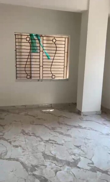 Room in 2 BHK Apartment at Dum Dum – for Sale