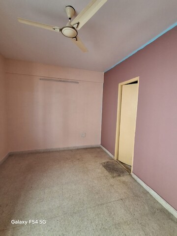 Room in 2 BHK Builder Floor at Rt Nagar – for Rent
