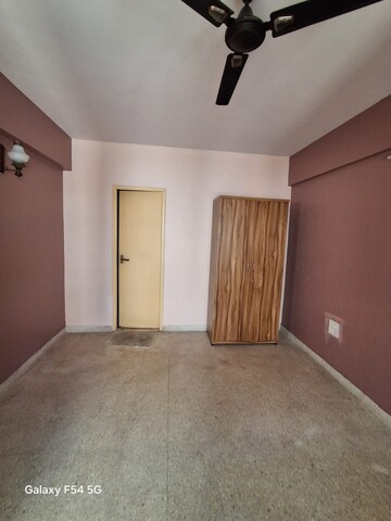 Room in 2 BHK Builder Floor at Rt Nagar – for Rent