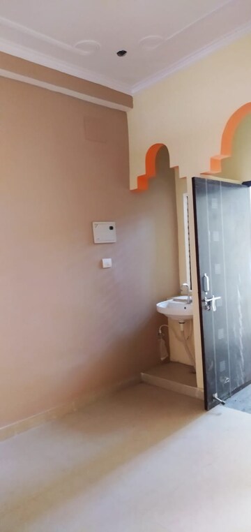 2 BHK Independent House For Rent in Mahmoorganj
