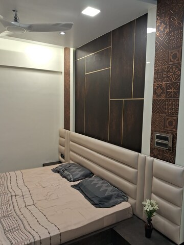 Room in 4 BHK Apartment at Chinchwad – for Rent