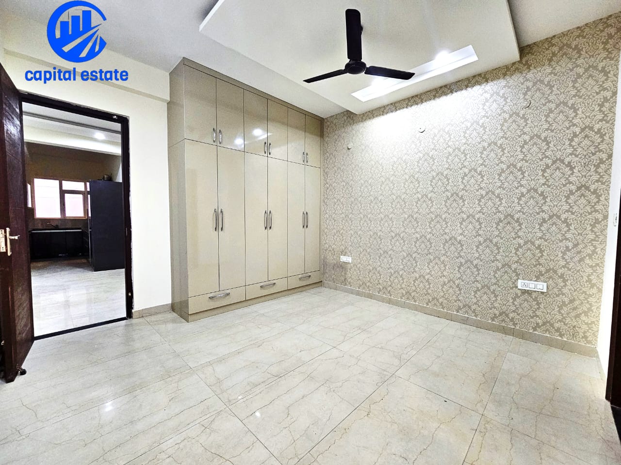 2 BHK Apartment For Sale in Motia Huys