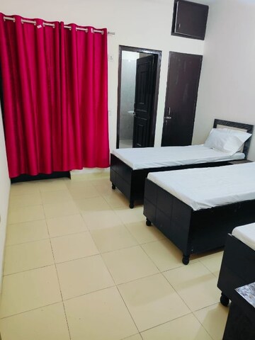 Room in  Pg at RWA Apartments Sector 15, Sector 15 – for Rent