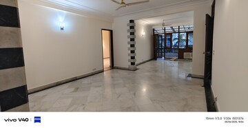 Living Room in 3 BHK Apartment at Defence Colony – for Rent