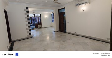 Living Room in 3 BHK Apartment at Defence Colony – for Rent