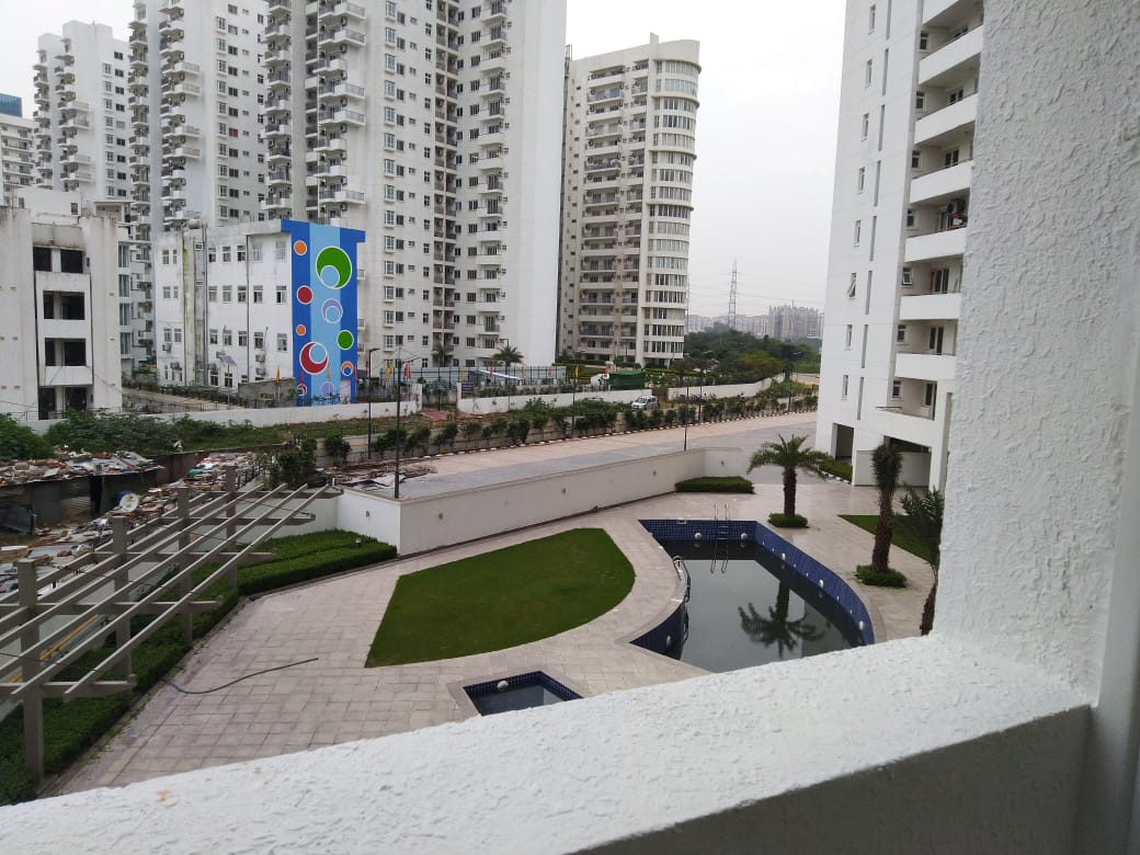 4 BHK + Servant Room 2415 Sq.Ft. Apartment in Emaar The Enclave