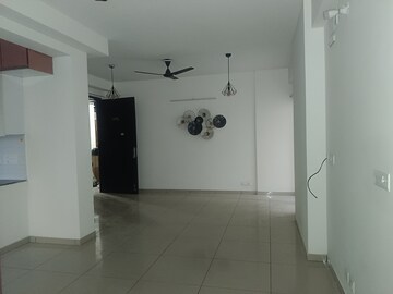 Furnished Amenities in 3 BHK Apartment at Gulshan Bellina, Sector 16 Greater Noida – for Rent