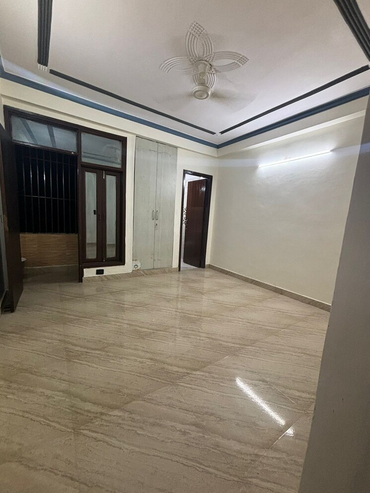 Room, saket 3 Bedroom 1250 Sq.Ft. Builder Floor In Saket Delhi 8607521