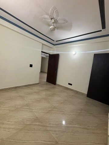 Room in 3 BHK Builder Floor at Saket – for Sale