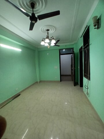 Room in 3 BHK Builder Floor at Saket – for Rent