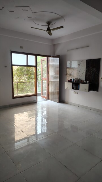 3 BHK Builder Floor For Rent in Vasundhara Sector 3